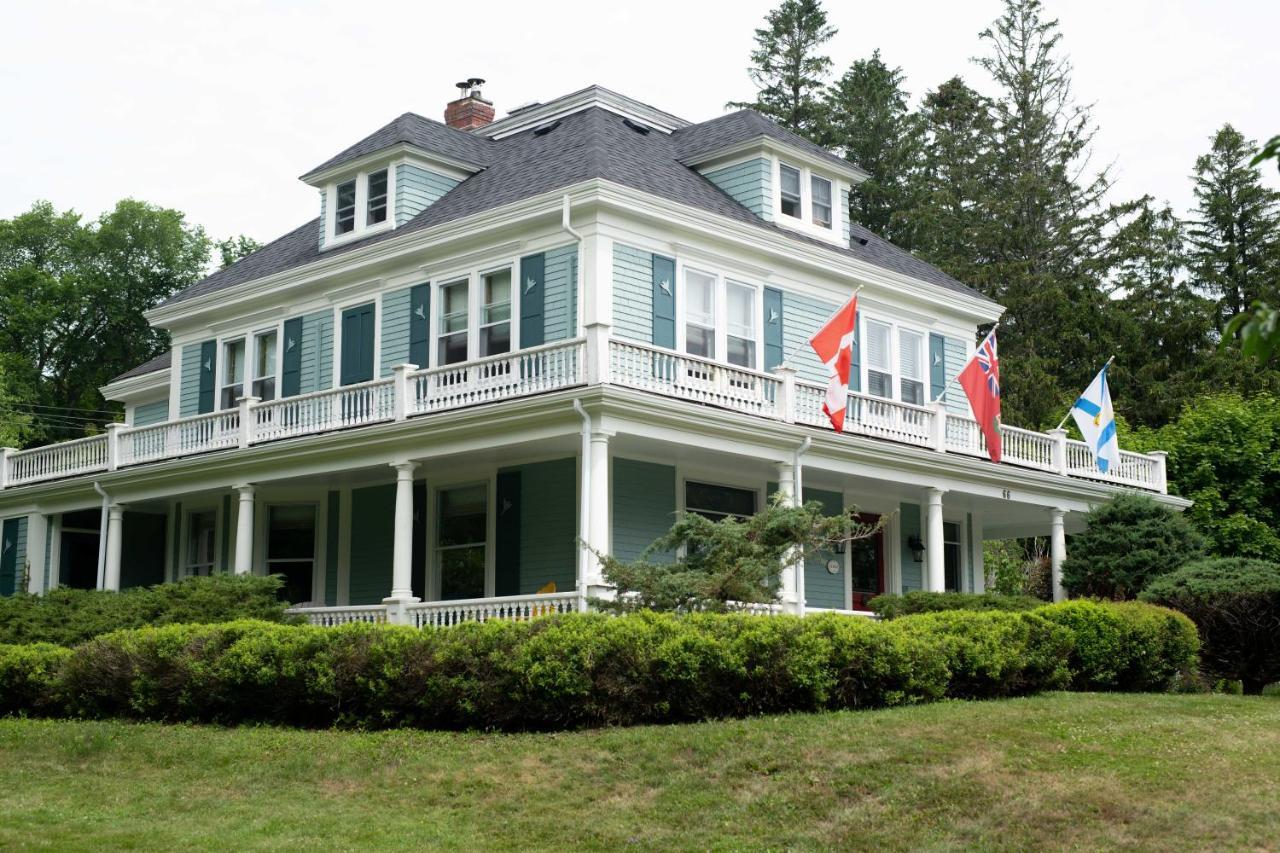 Alicion Bed & Breakfast Lunenburg Eksteriør bilde